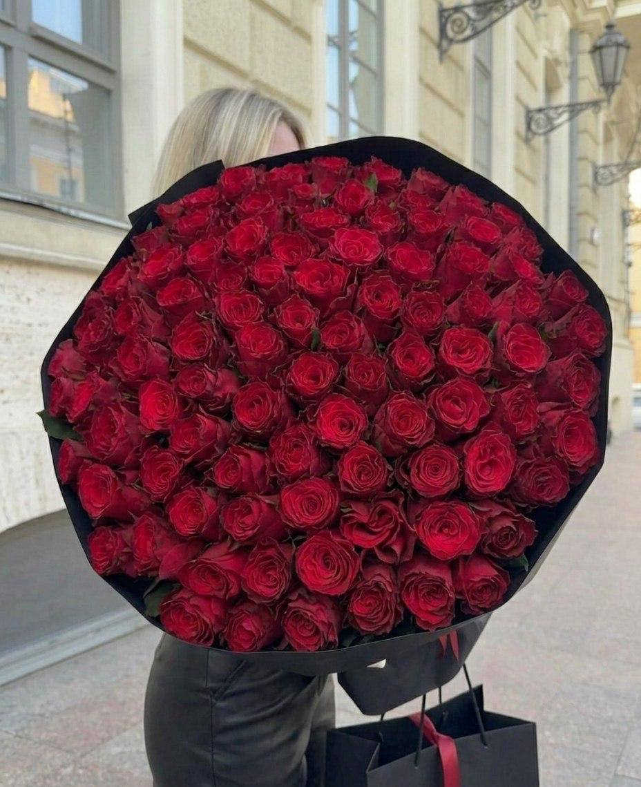 Алый шёпот страсти